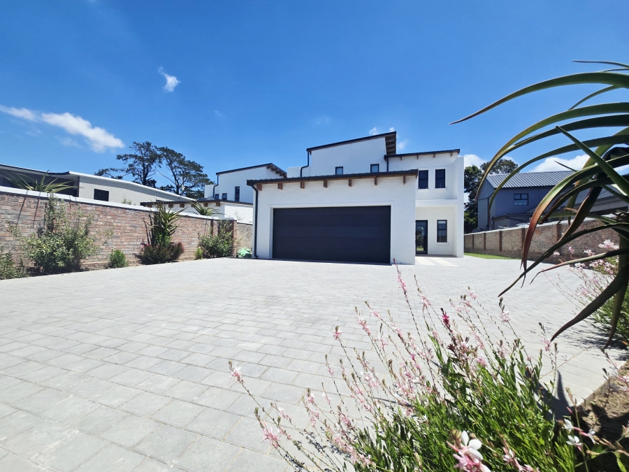 3 Bedroom Property for Sale in King George Park Western Cape